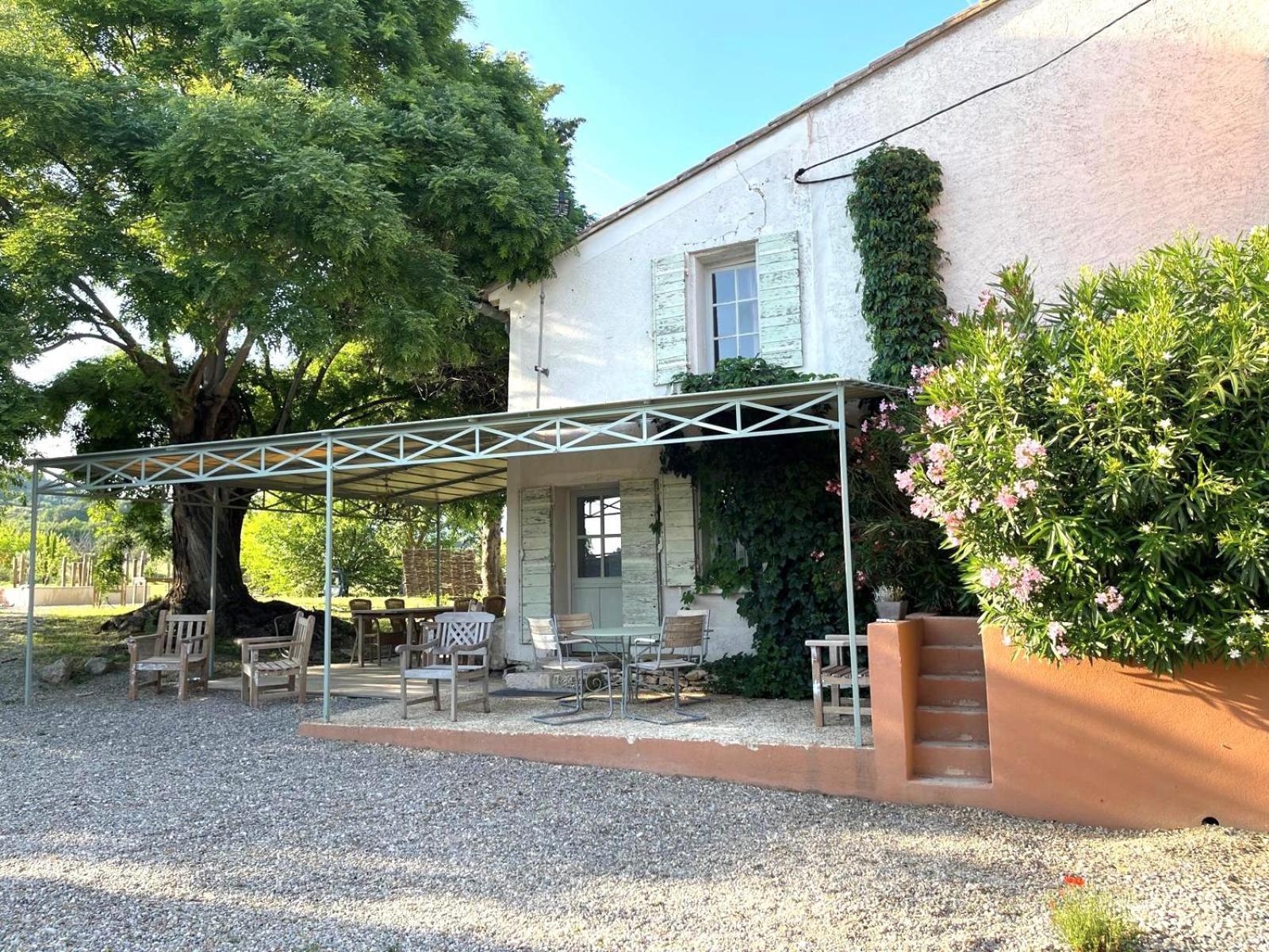 Le Domaine Saint Jean Saint-Saturnin-d'Apt Exterior foto
