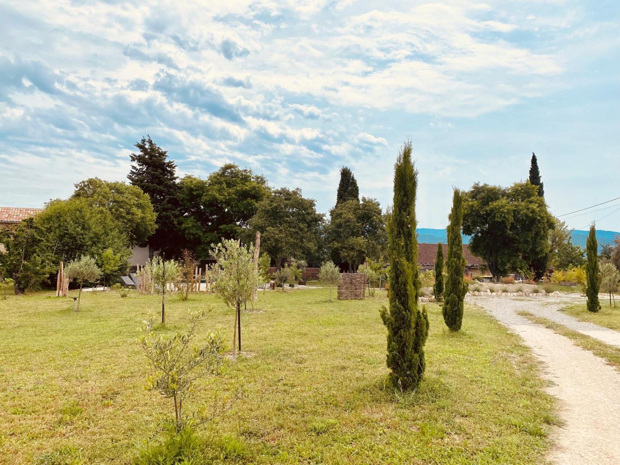 Le Domaine Saint Jean Saint-Saturnin-d'Apt Exterior foto